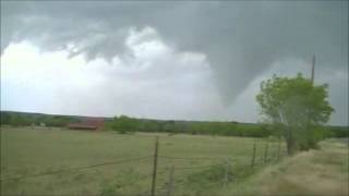 preview picture of video 'Millsap, Texas Tornado- May 15, 2013'
