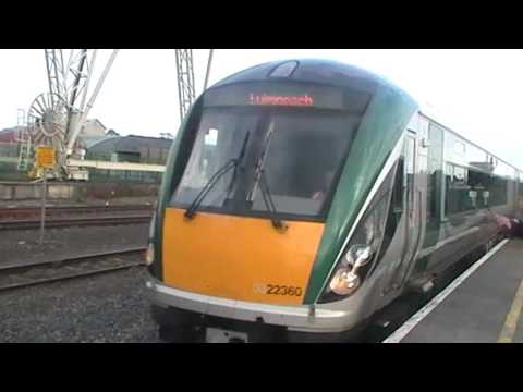 IE class 22000 number 22360/22260 arrives at Limerick