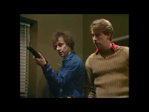 Coronation Street - Ernest Bishop is Shot (1978)