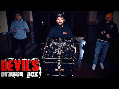 OPENING THE DEVIL'S DYBBUK BOX | OVERNIGHT in HAUNTED PYTHIAN CASTLE