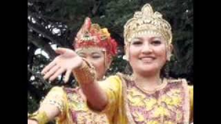 Download lagu KAMPUANG NAN JAUH DI MATO.wmv mp3