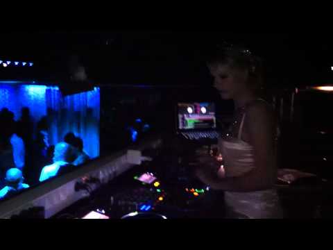 Niki Belucci 2011-08-05 France Monaco Brasserie De Monaco2.MOV