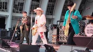 Cheap Trick - Hello There - LIVE!!! Front Row @ The Hollywood Bowl - musicUcansee.com