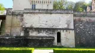 preview picture of video 'Dans les jardins du Château d'Ussé...'