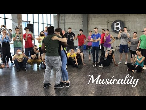 Laurent Yìshù & Maria Alpas on Elji Beatzkilla Kriola - ALV Kizz Weekend '18