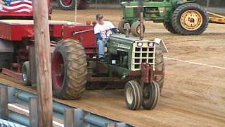 preview picture of video 'SCP tractor pull 10-4-08 1655 7500# non-turbo'