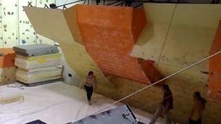 Georgel The Jump ! in the Naturalhigh Climbing Gym