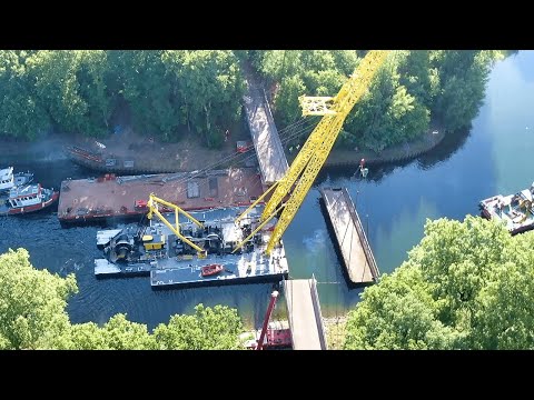 Salvage Operation with HEBO LIFT 5 Floating Crane
