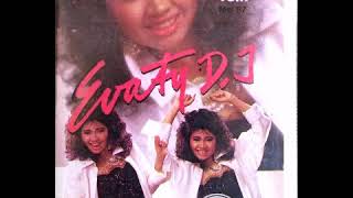 Download lagu Dilabrak Cinta - Evati DY mp3