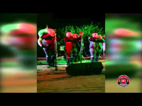 Los Nuevos Ilegales ft. Banda Renovacion- El Soldado Americano [En Vivo FP] Corridos 2015