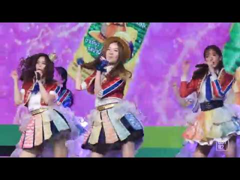 190104 BNK48 Pun - BNK48 @ We are Family 2019: House of Happiness [Fancam 4Kp60]