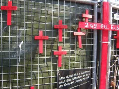 Stuttgart 21 Bilder vom Park am 22.03.2012 vom Zaun, von den Baumstümpfen