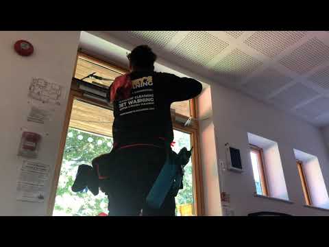 Harry's Cleaning video.