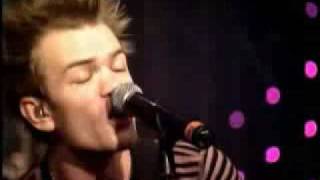 Sum 41 - March Of The Dogs Musique Plus 2007