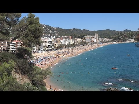 Прогулка по ночным клубам Ллорет де Мар на морском побережье Испании