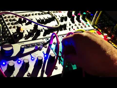 Dreadbox Hysteria Demo, through the Nostalgia Delay and Bastl Cinnamon Eurorack