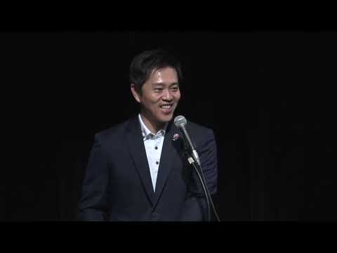 公共経営学科 J-PEAKS MulCoプロジェクト キックオフシンポジウム 来賓挨拶・来賓紹介 大阪府知事 吉村 洋文、大阪市長 横山 英幸、文部科学省科学技術・学術総括官 先﨑 卓歩