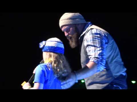 2013-10-11, Zac Brown Band (w-Brianna), Charlotte (NC), Colder Weather