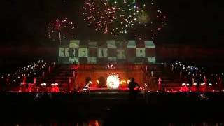preview picture of video 'Light ballet Bolero with Fire Peterhof, September, 2010 .mpg'