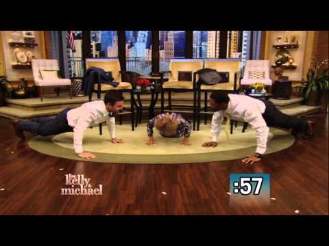 Push-Up Competition Between Stephen Amell and Kelly and Michael