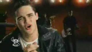 Gareth Gates &#39;Suspicious Minds&#39; (Version 1)