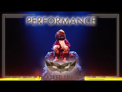 "Holding Out for a Hero" von Bonnie Tyler | Der Maulwurf | The Masked Singer | ProSieben