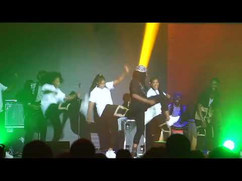 Claire Bahi a tout gâté au concert de Yabongo