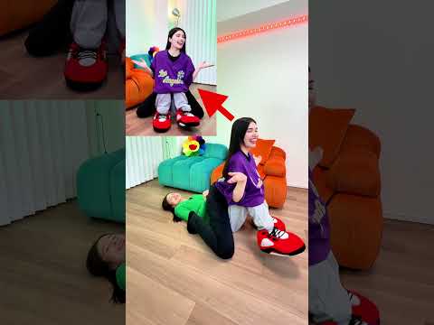 Behind the scenes👀