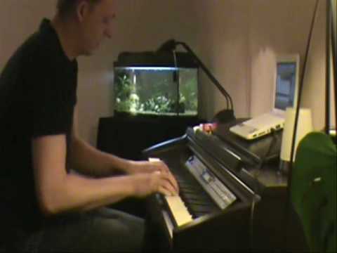 Rasmus Seebach - Glad igen - Piano.wmv