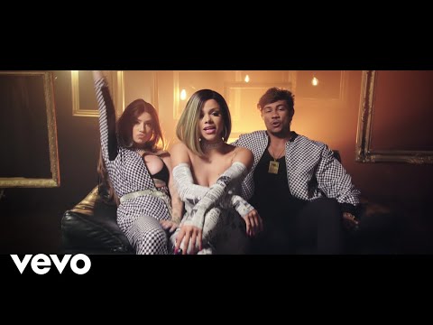 Gabily, Xamã - Rabetão ft. Clau