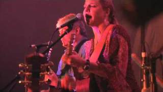 Terri Hendrix live at OSMF 2008--Old Joe Clark