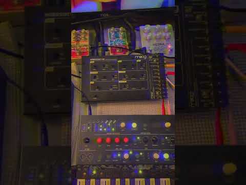 controlling moog werkstatt-01 with arturia microfreak + meris ottobit jr + hedra