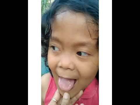 Mengucap huruf vokal (SLBN kota Pasuruan)