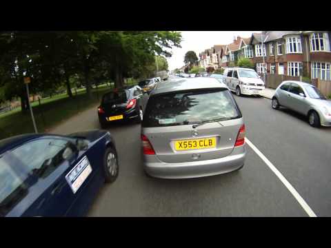 X553CLB - MGIF... Oh, I Don't Fit