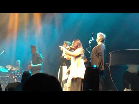 Playa limbo y las 3 grandes cantando "Alma mía"