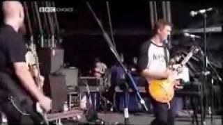 Queens of The Stone Age   Everybody Knows That You&#39;re Insane