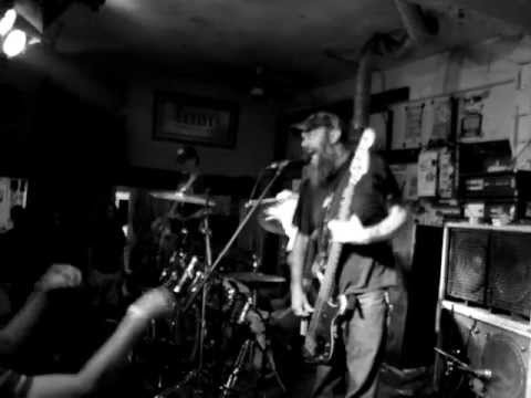 Weedeater (Southern Lord) - live at Churchills (SFLHC) (Cough/ASG)(part2/2)