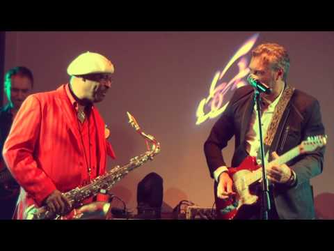 Roberto Morbioli Trio with Sir Waldo Weathers from James Brown Christmas Blues