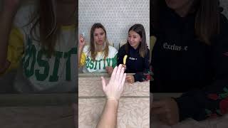 Download lagu Choose banana challenge 😂 Did she see a false replacement for a fake? #shorts Best video by Hmelkofm mp3