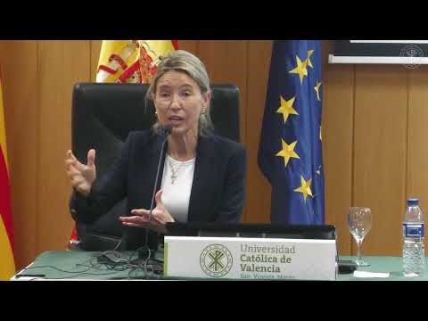 Conferencia Maria Calvo Charro. "Feminidad y felicidad - YouTube