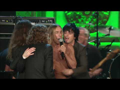 The Stooges perform 