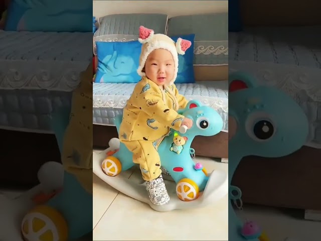 Vídeo relacionado con Ride-on Bracco | Trudi by Sevi | Correpasillos mecedores para niños. Primeros años. Juegos de Madera sevi | 57x41x33cm | Ride-on Toys | Modelo 88017
