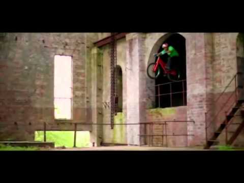 Djy Indiferente ft. Jeking - sonhu di manham (Video net)