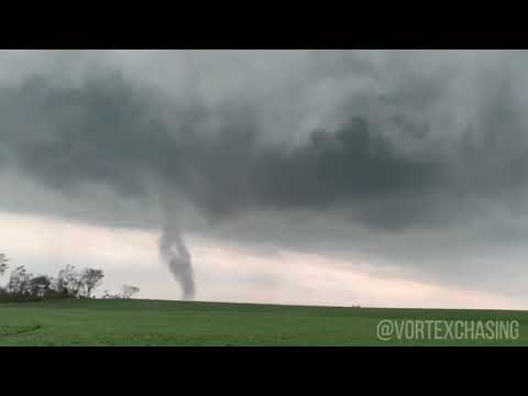 CLOSE RANGE INTERCEPT! Large Multiple Vortex Tornado near Shell Rock, IA      7/14/2021