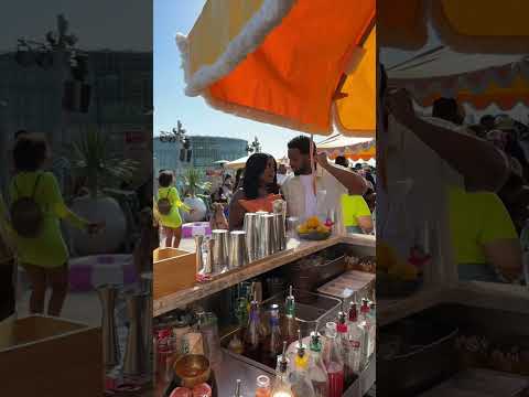 when a chick runs the bill up on the first date 😂😂😂 #explorepage