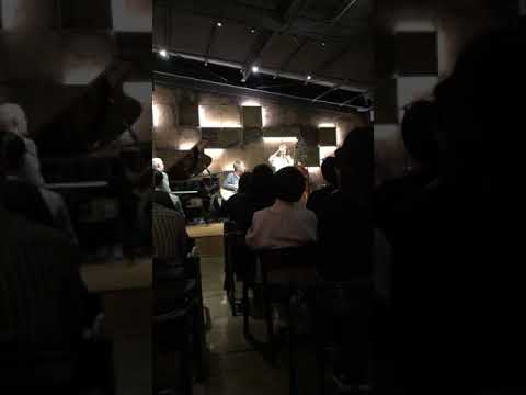 Andrea Motis - bésame mucho