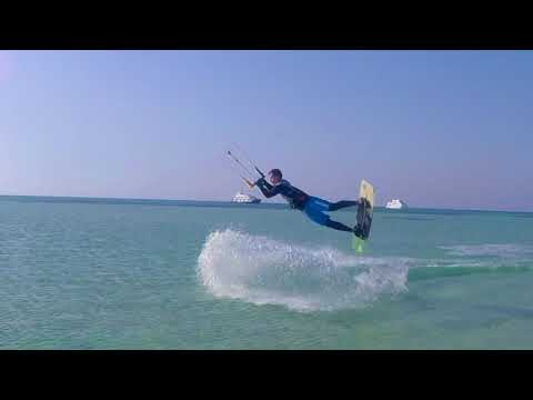 Unhooked Kiteboarding Tricks - Raley, S-bend to blind