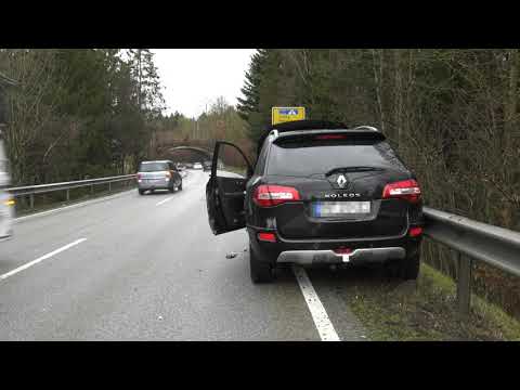 Unfall durch Überholmanöver bei Neukirchen v. Wald 28.01.2020