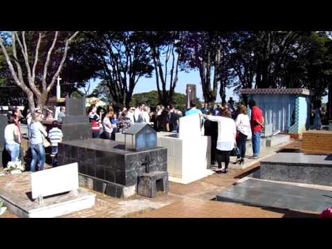 MAH00119-José Carlos Vicentini - Velório (últimos momentos) e Sepultamento.p.2/2