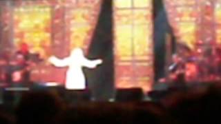 Dolly Parton: Lay Your Hands On Me (Live in Auckland, 8 Feb 2014)